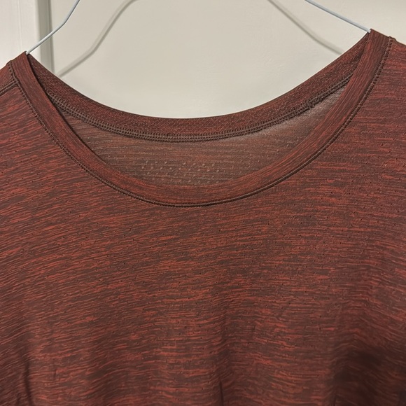Men’s lululemon longsleeve - Picture 3 of 6